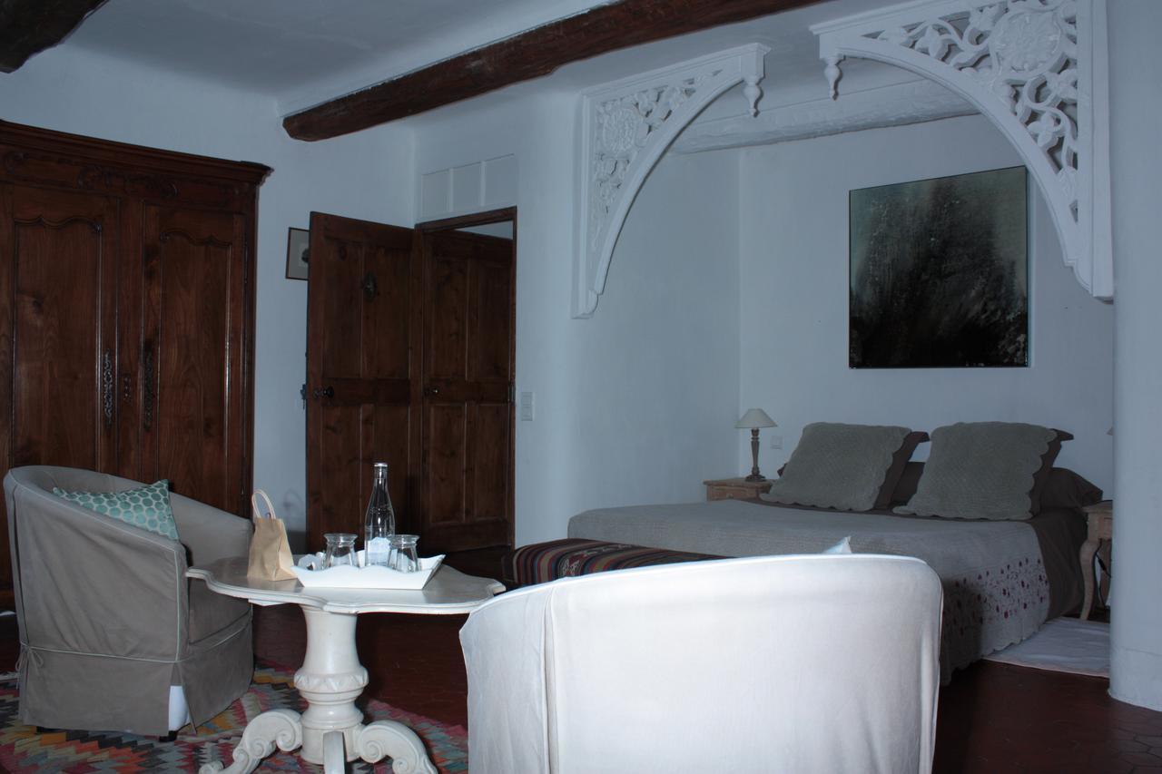 Bed and Breakfast La Bouscatiere Мустье-Сент-Мари Экстерьер фото