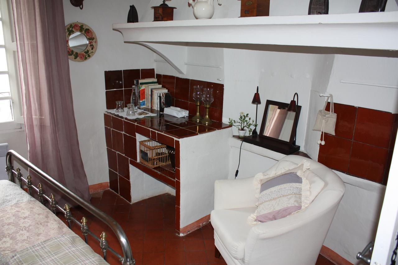Bed and Breakfast La Bouscatiere Мустье-Сент-Мари Экстерьер фото